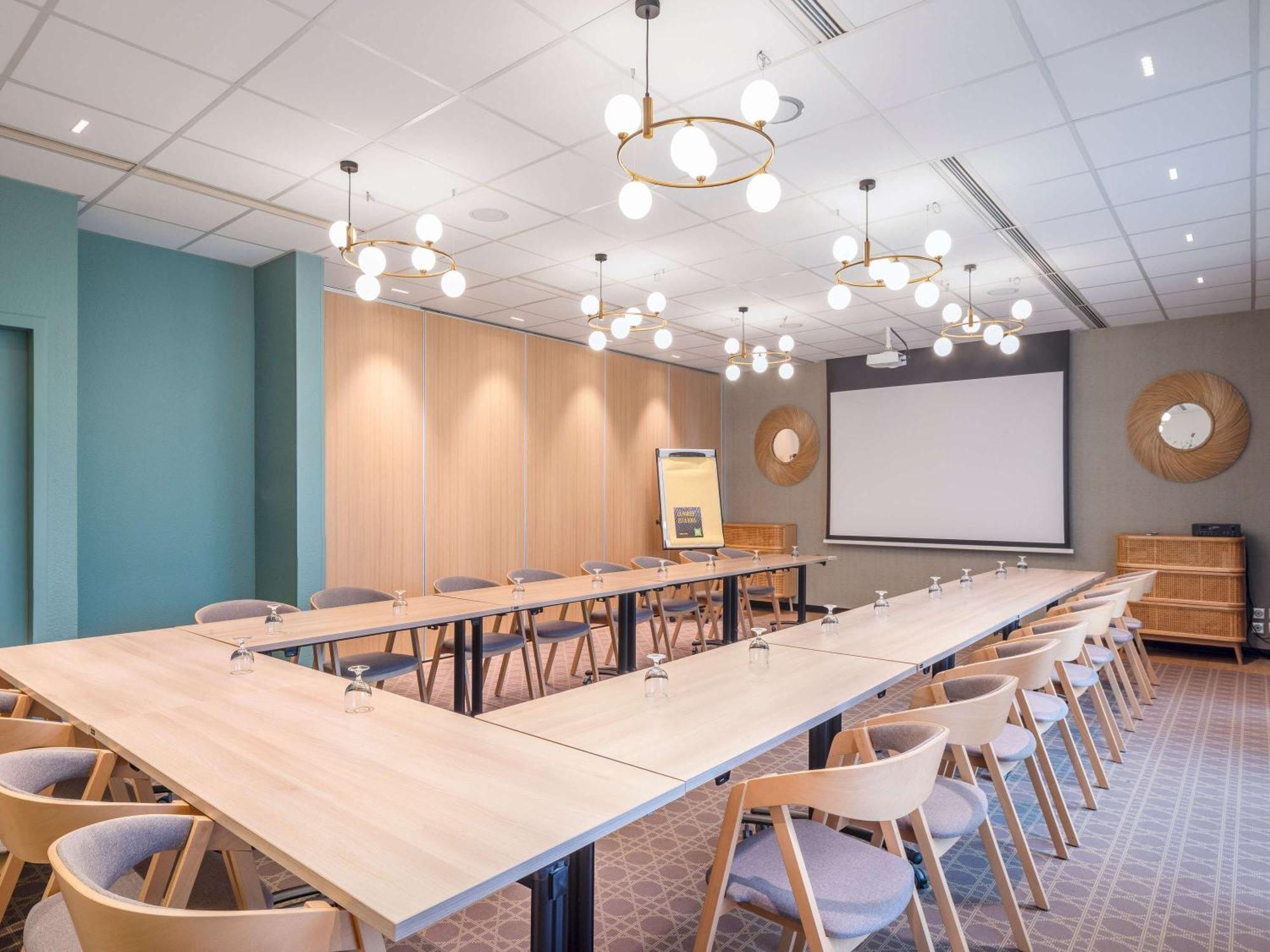 Hotel Ibis Styles Pontivy Centre Bretagne Exterior foto