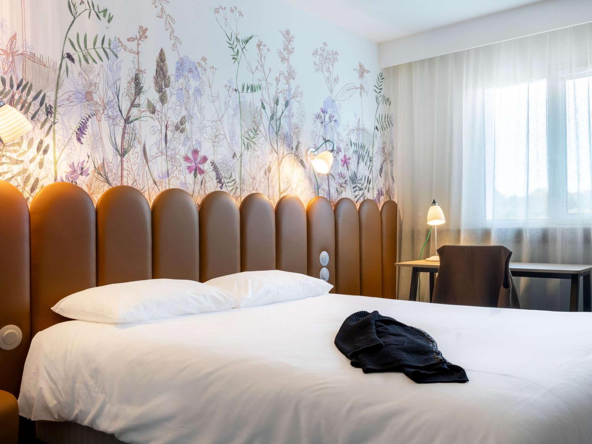 Hotel Ibis Styles Pontivy Centre Bretagne Exterior foto